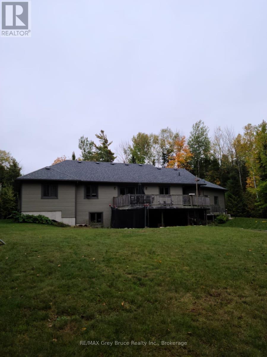 40 Pine Forest Drive, South Bruce Peninsula, Ontario  N0H 2G0 - Photo 40 - X11958309