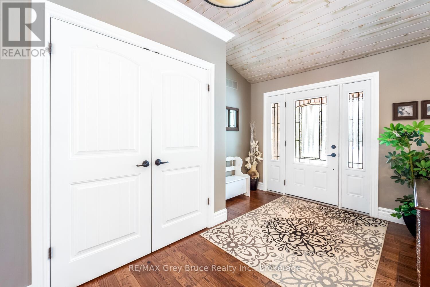 40 Pine Forest Drive, South Bruce Peninsula, Ontario  N0H 2G0 - Photo 7 - X11958309