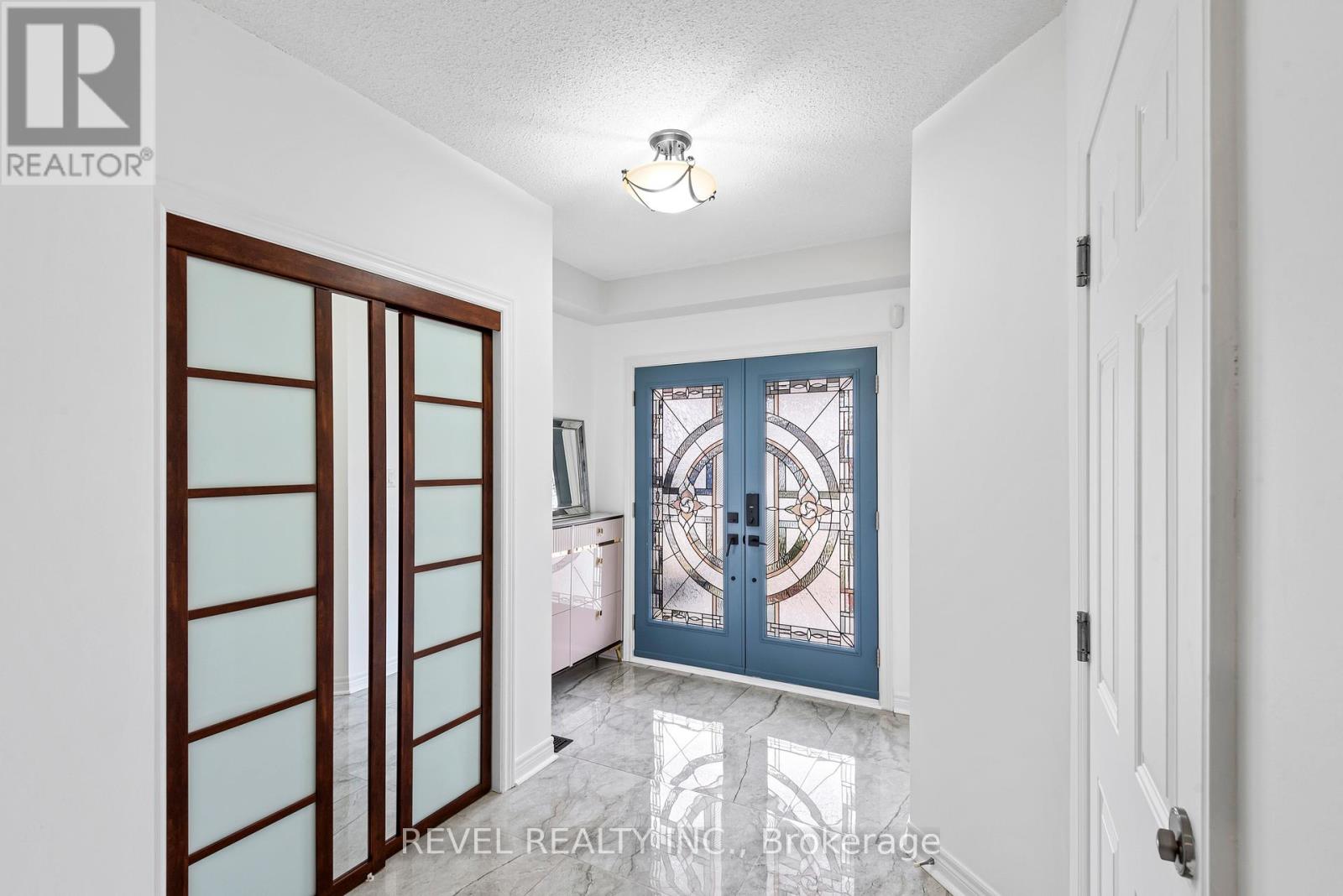 Property at 25 MCCOURT DRIVE image 4