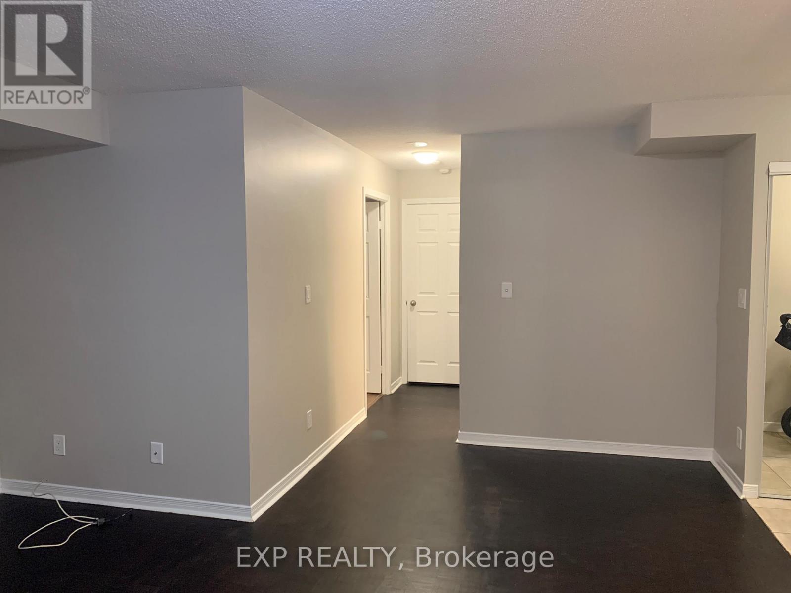 205 - 3 Ellesmere Street, Richmond Hill, Ontario  L4B 4N2 - Photo 11 - N12073998