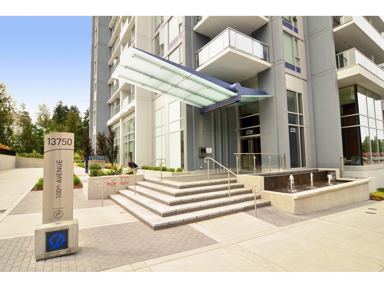 1509 13750 100 Avenue, Surrey, British Columbia  V3T 0L3 - Photo 2 - R2988418