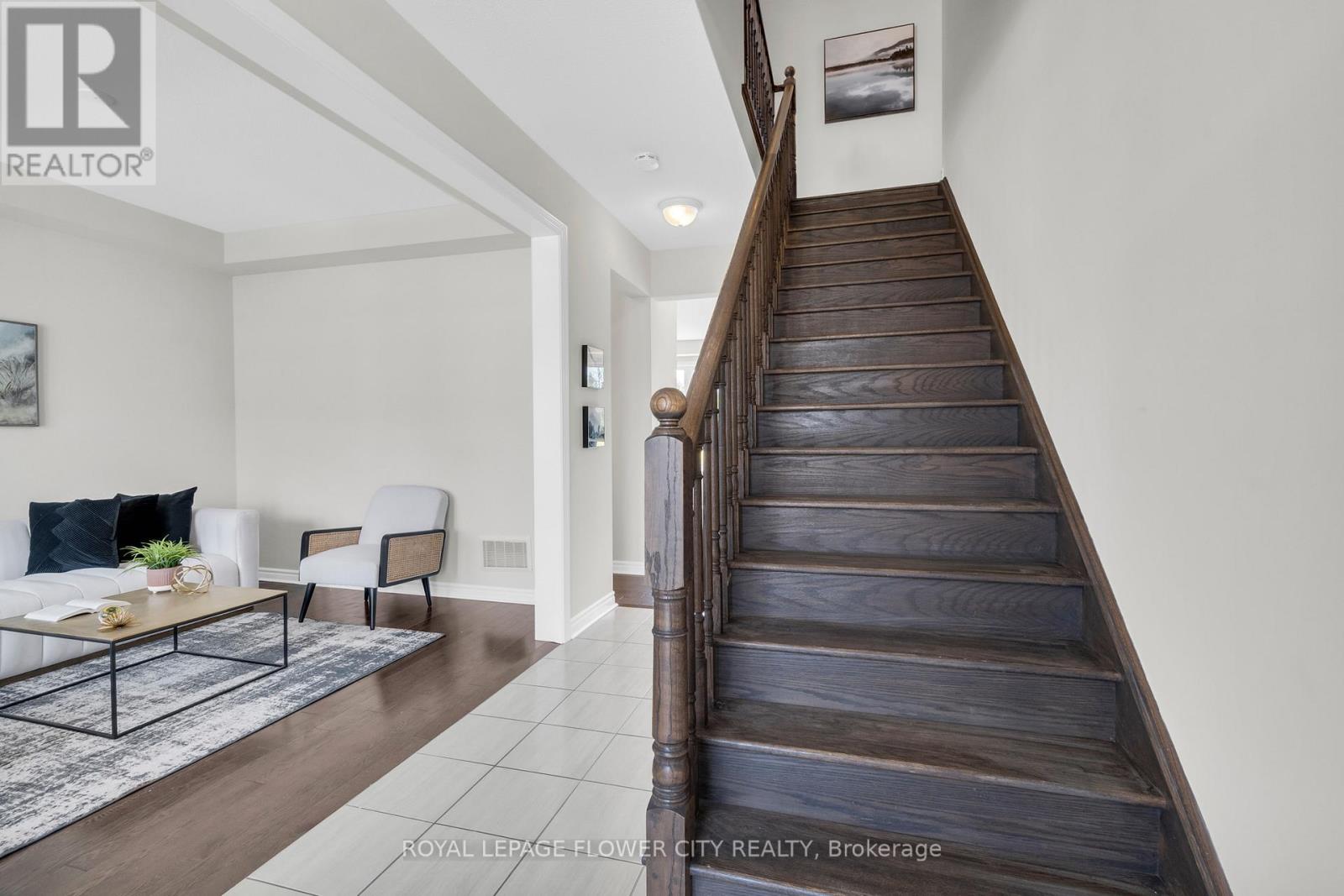 Property at 104 KIRBY AVENUE image 5