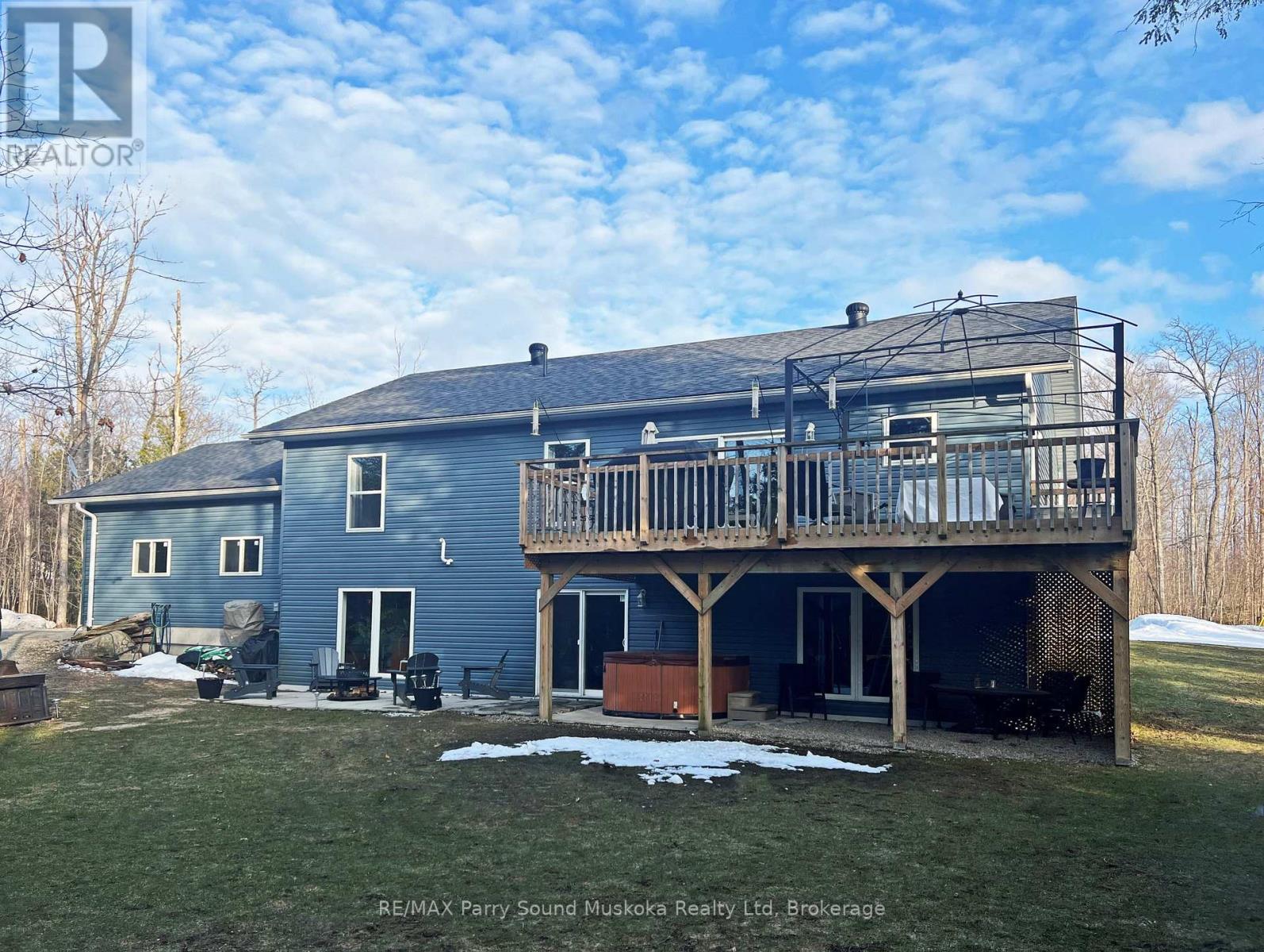 52 Meadows Avenue, Tay, Ontario  L0K 2C0 - Photo 10 - S11952996