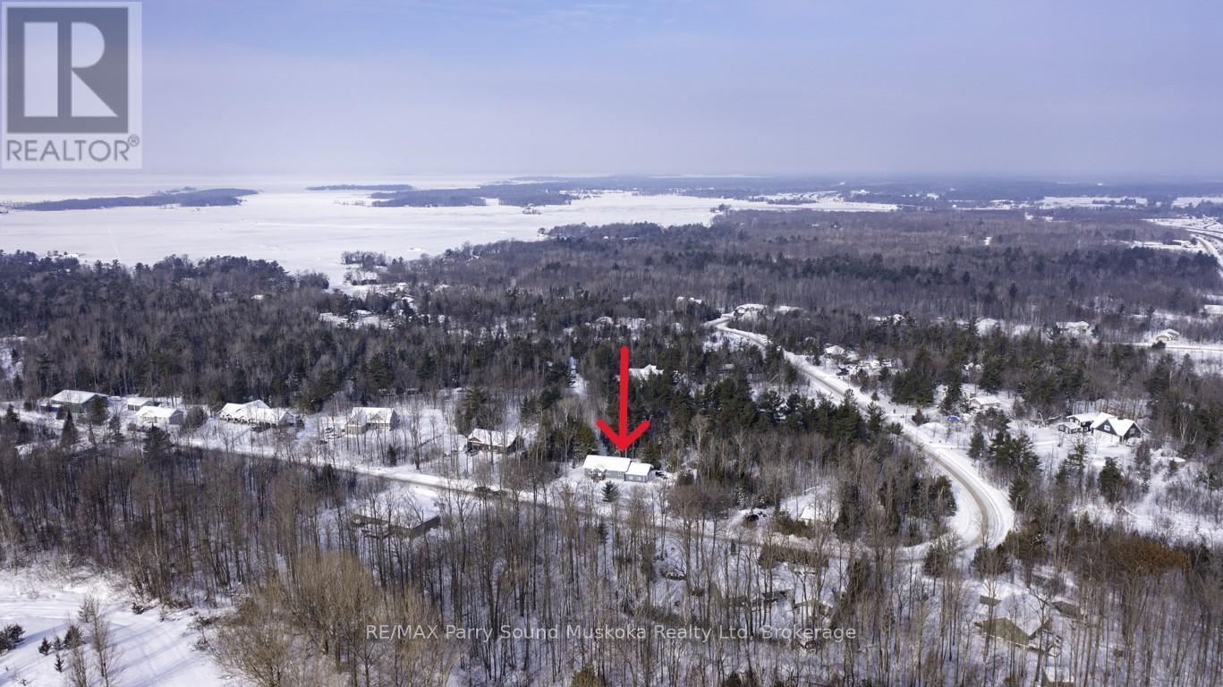 52 Meadows Avenue, Tay, Ontario  L0K 2C0 - Photo 2 - S11952996