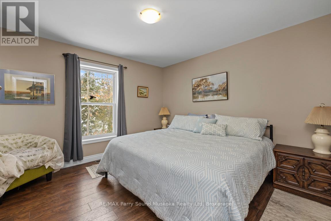52 Meadows Avenue, Tay, Ontario  L0K 2C0 - Photo 25 - S11952996