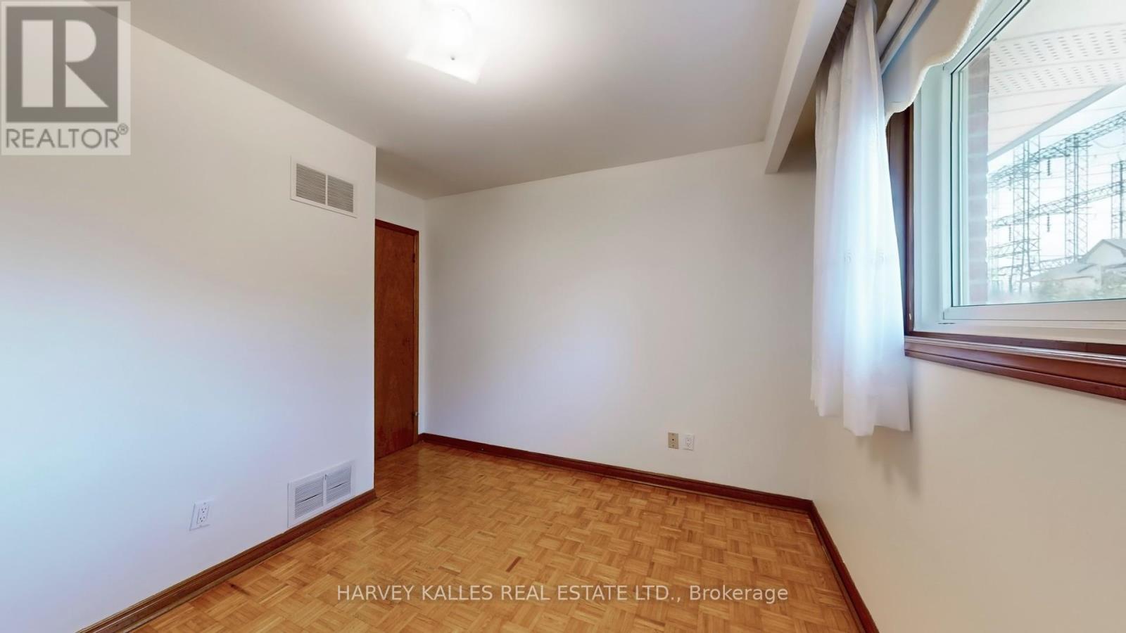 2176 Stanfield Road, Mississauga, Ontario  L4Y 1R5 - Photo 16 - W12073920