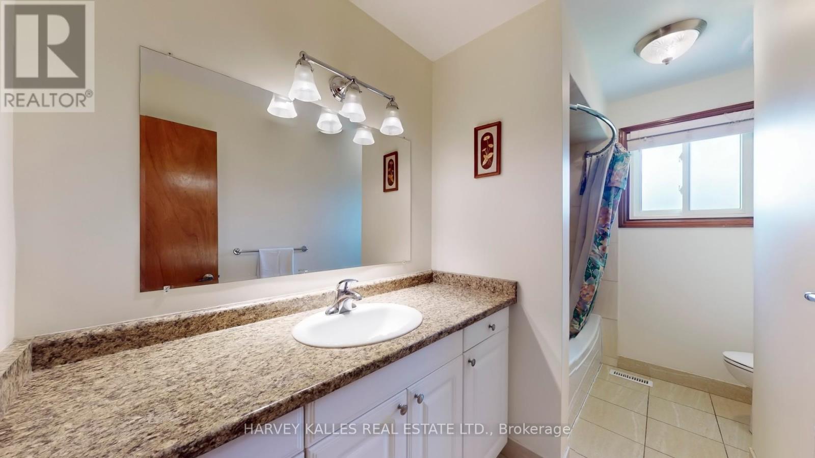 2176 Stanfield Road, Mississauga, Ontario  L4Y 1R5 - Photo 19 - W12073920