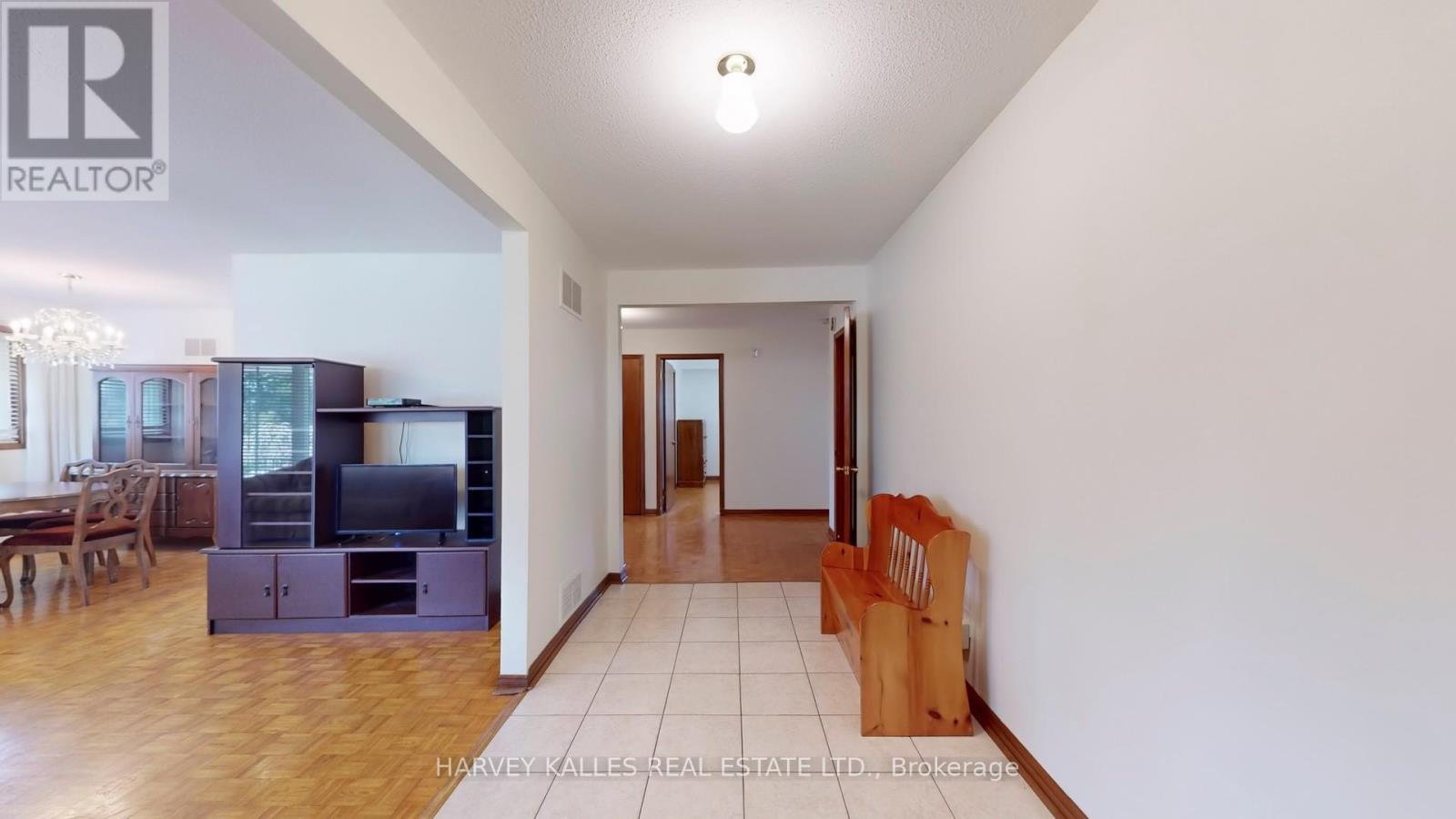 2176 Stanfield Road, Mississauga, Ontario  L4Y 1R5 - Photo 22 - W12073920