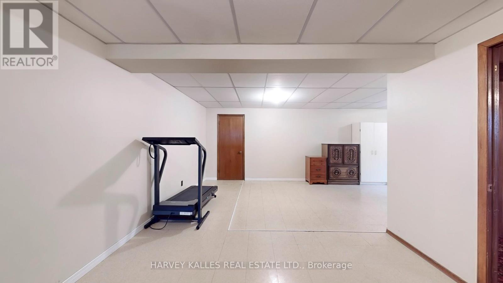 2176 Stanfield Road, Mississauga, Ontario  L4Y 1R5 - Photo 32 - W12073920