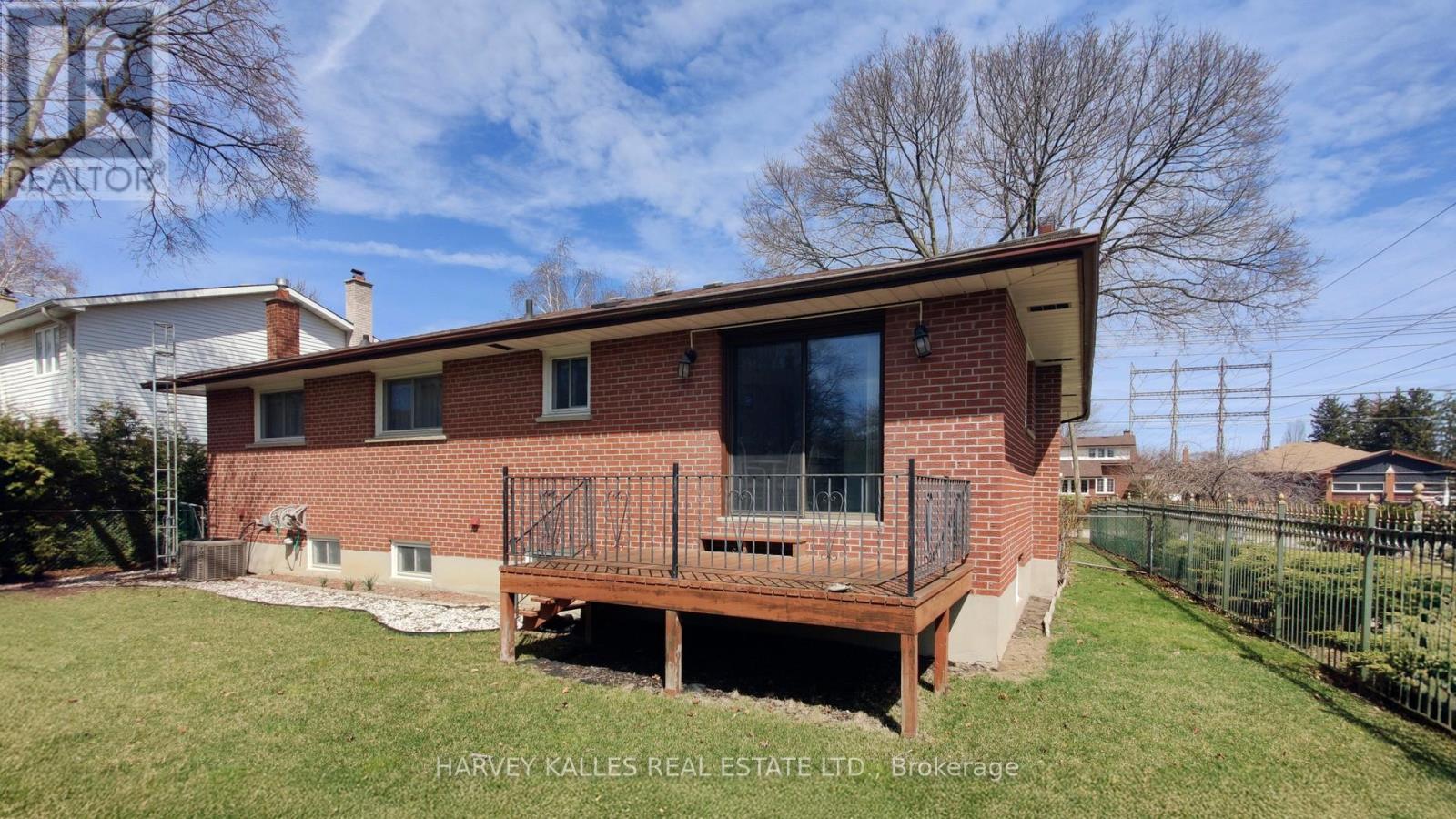 2176 Stanfield Road, Mississauga, Ontario  L4Y 1R5 - Photo 37 - W12073920