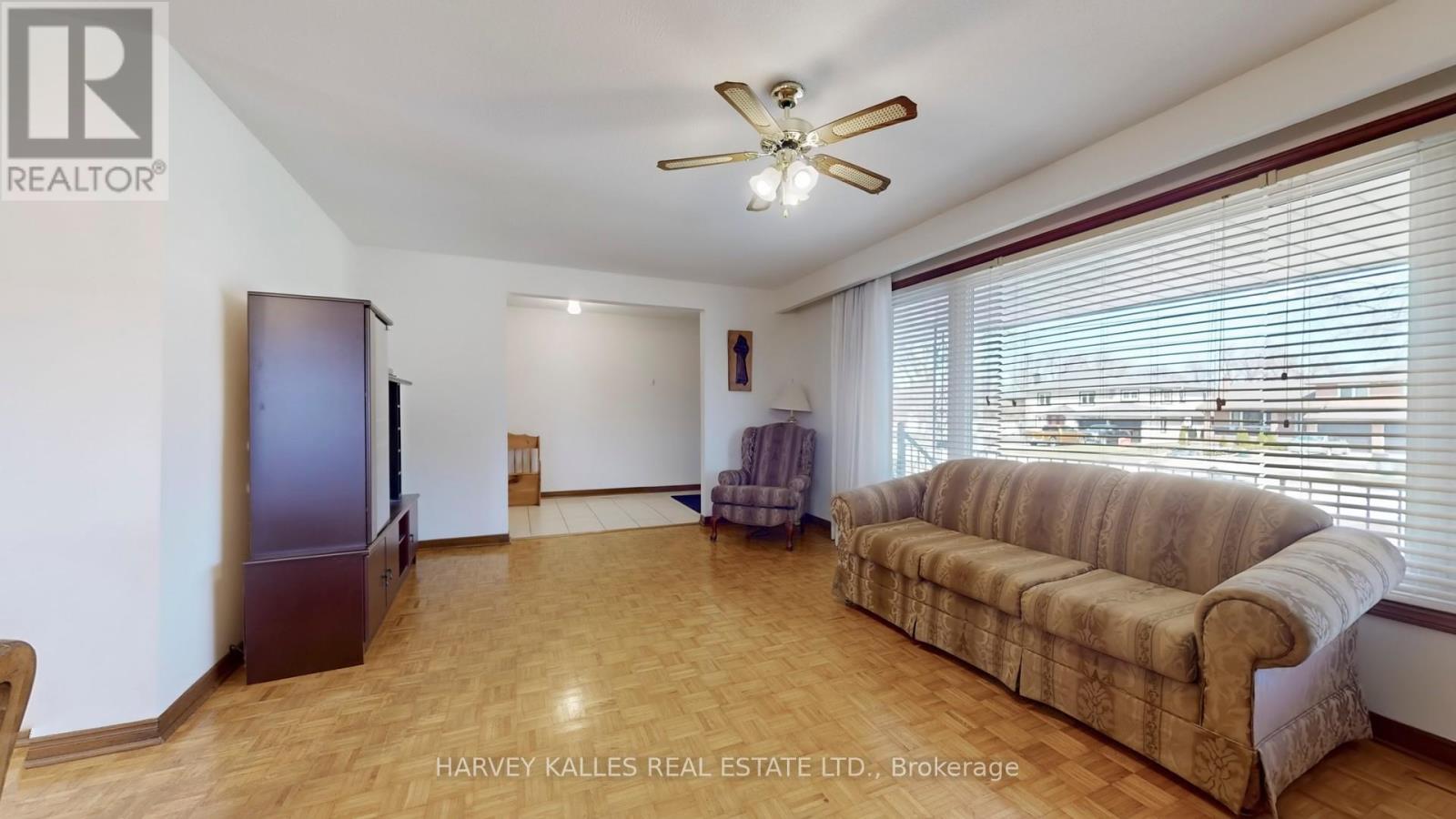 2176 Stanfield Road, Mississauga, Ontario  L4Y 1R5 - Photo 6 - W12073920