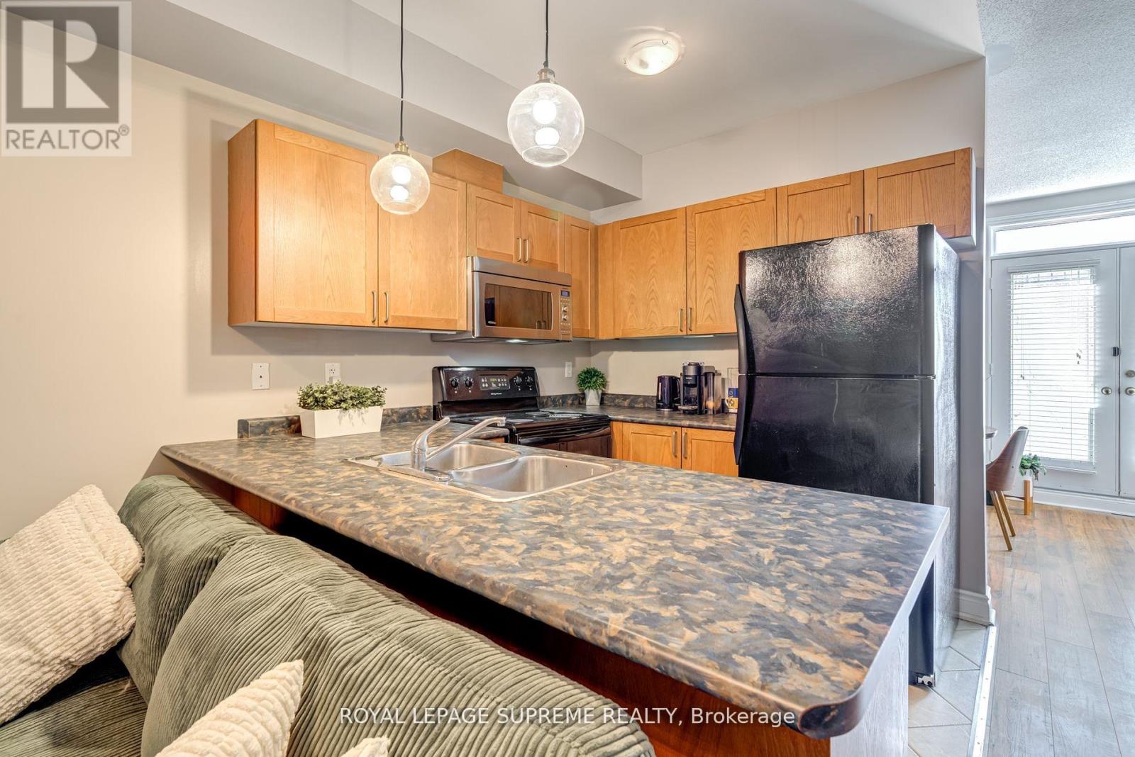 184 Wiltshire Avenue, Toronto, Ontario  M6N 5G2 - Photo 14 - W12074029
