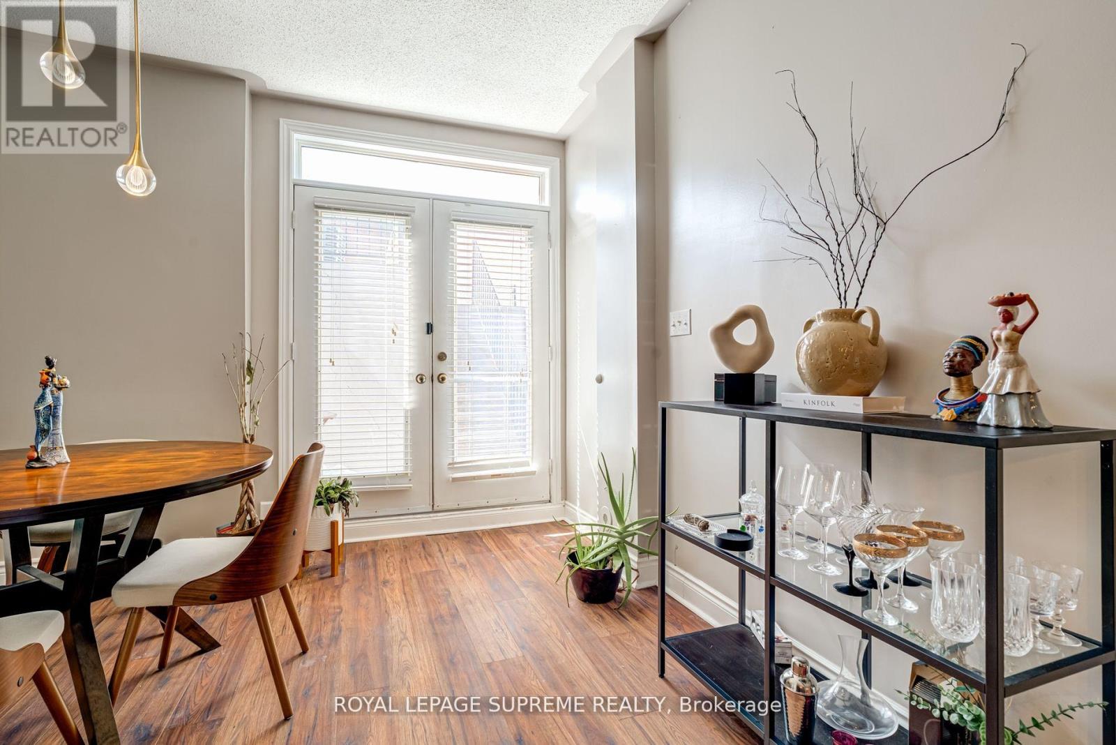 184 Wiltshire Avenue, Toronto, Ontario  M6N 5G2 - Photo 18 - W12074029
