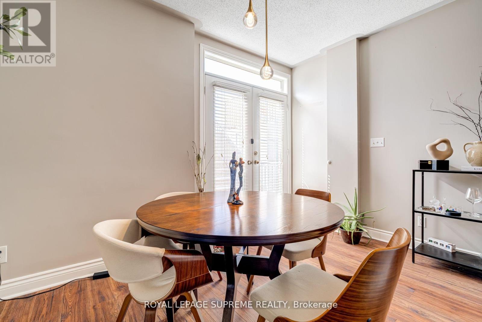 184 Wiltshire Avenue, Toronto, Ontario  M6N 5G2 - Photo 23 - W12074029