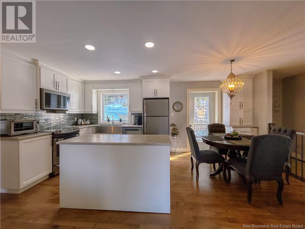 Property at 520 Vanier Street image 3