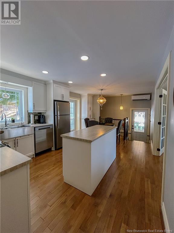 Property at 520 Vanier Street image 5