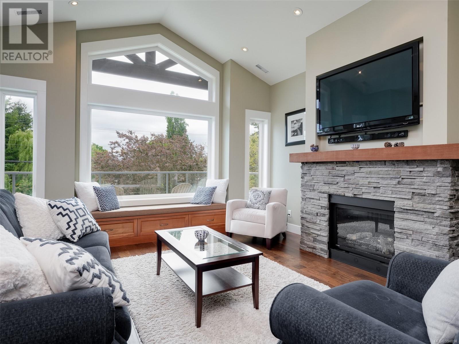 Property at 7224 East Saanich Rd image 5