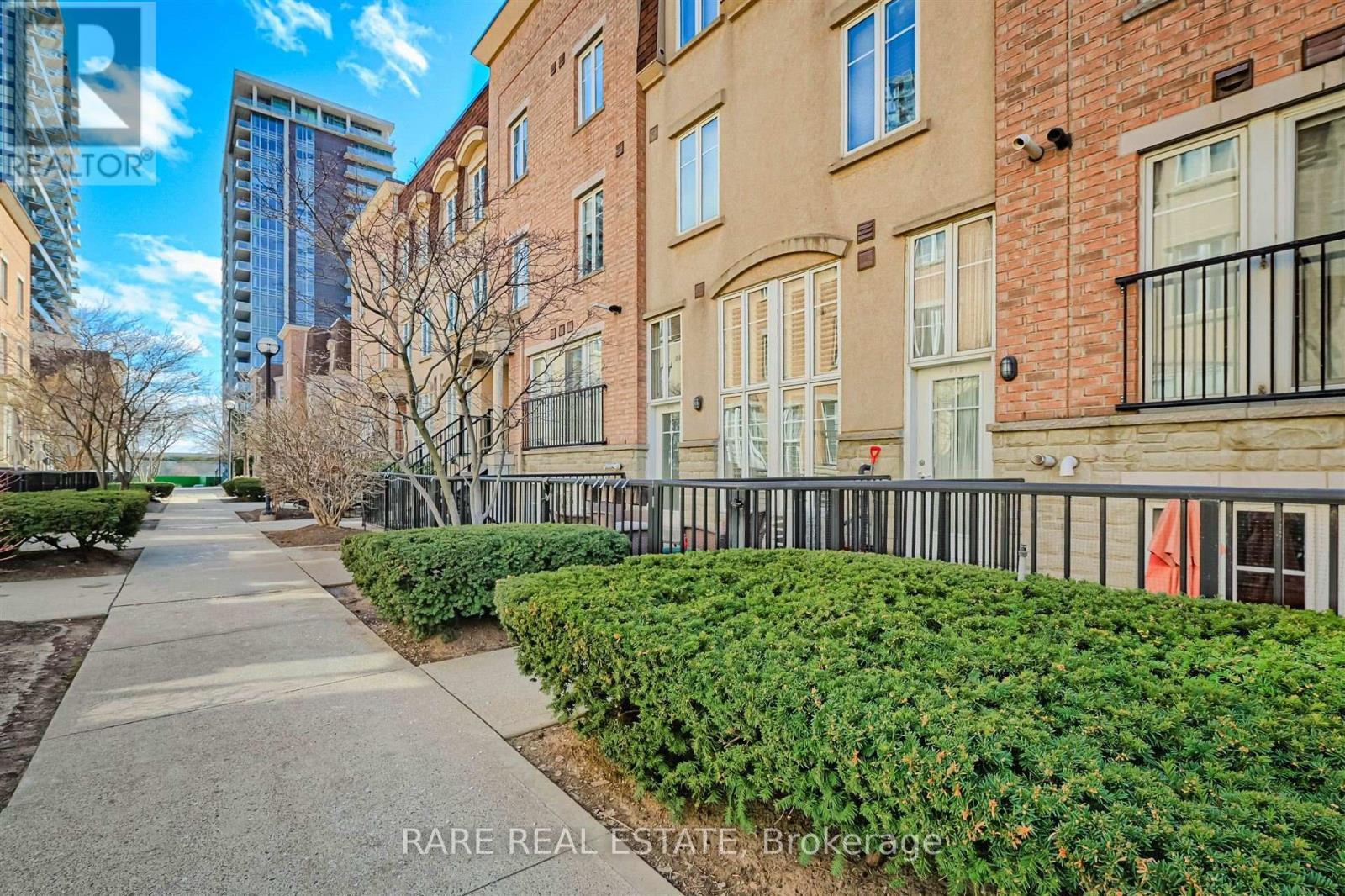 Property at 612 - 38 WESTERN BATTERY ROAD image 5
