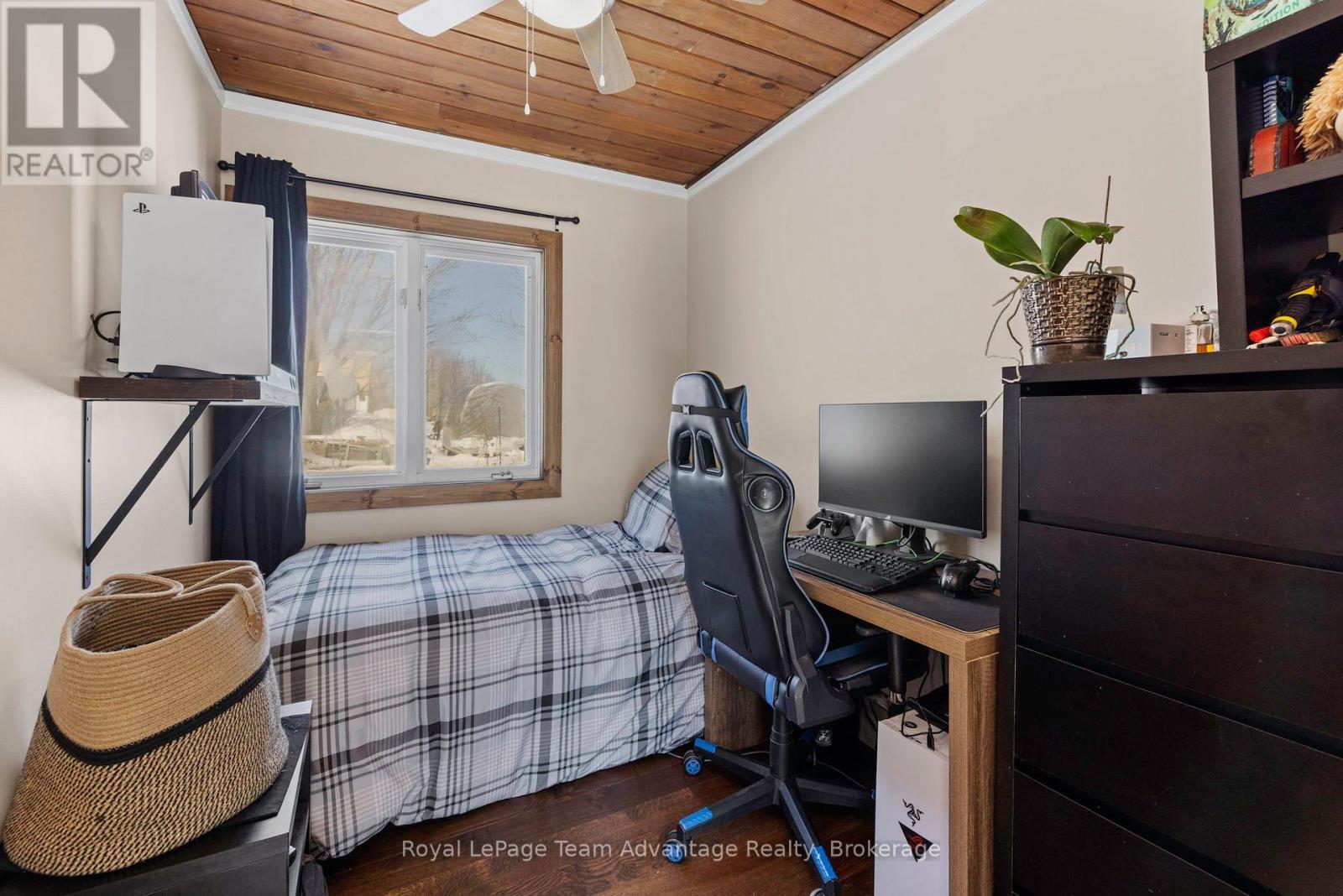 296 High Street, Georgian Bay, Ontario  P0C 1H0 - Photo 11 - X12074186