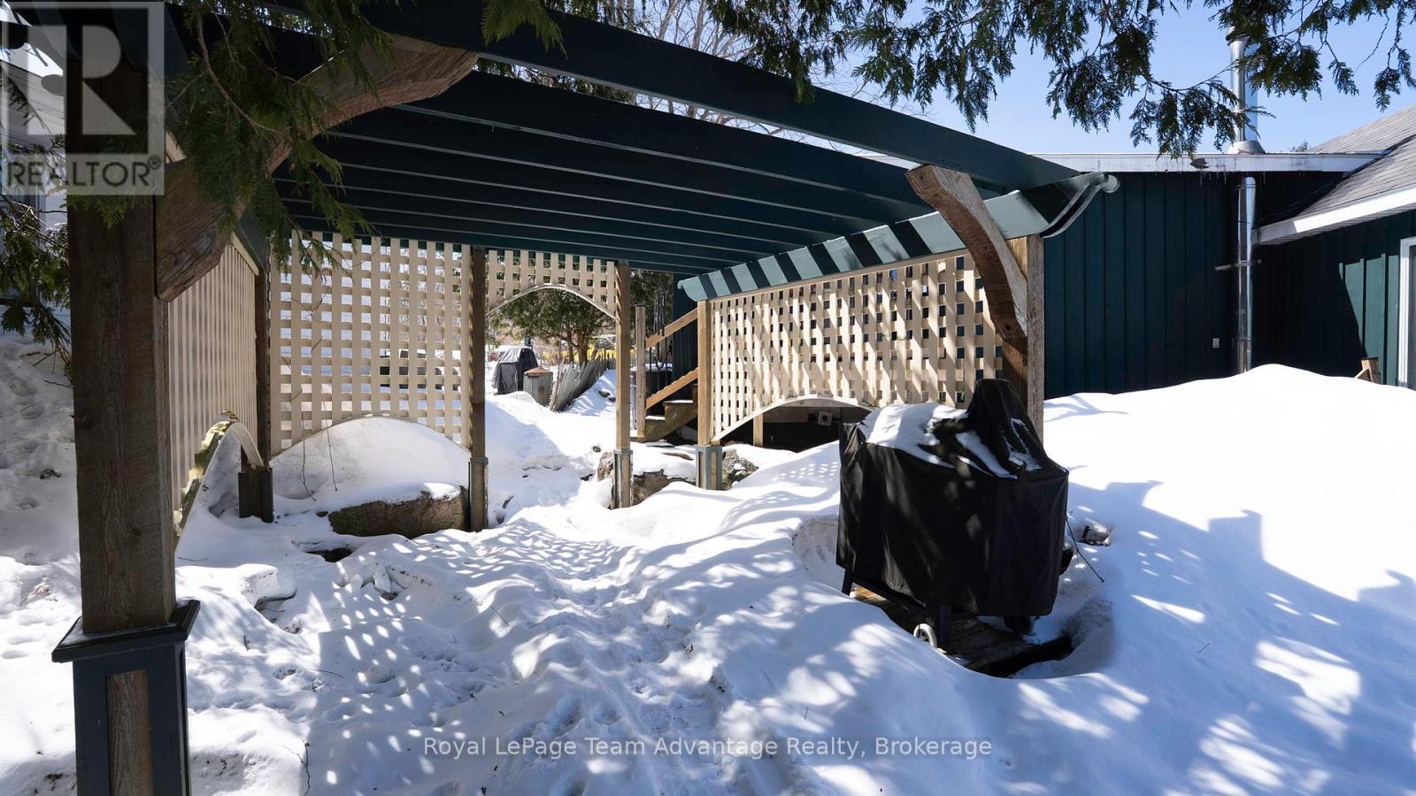 296 High Street, Georgian Bay, Ontario  P0C 1H0 - Photo 16 - X12074186