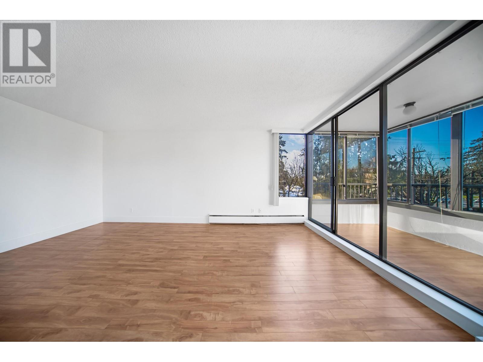 303 740 Hamilton Street, New Westminster, British Columbia  V3M 5T7 - Photo 5 - R2988834