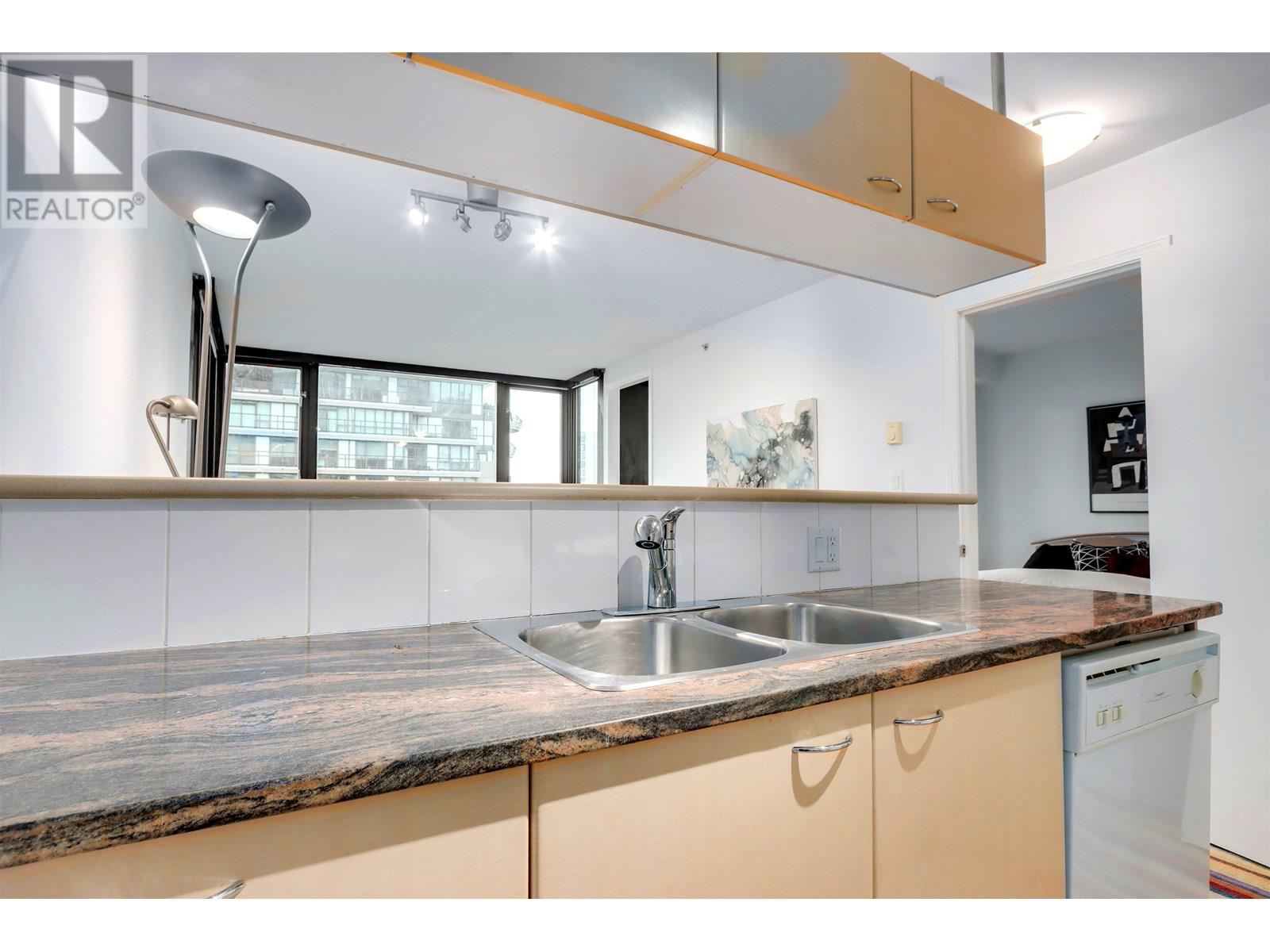 2605 1331 Alberni Street, Vancouver, British Columbia  V6E 4S1 - Photo 11 - R2988844