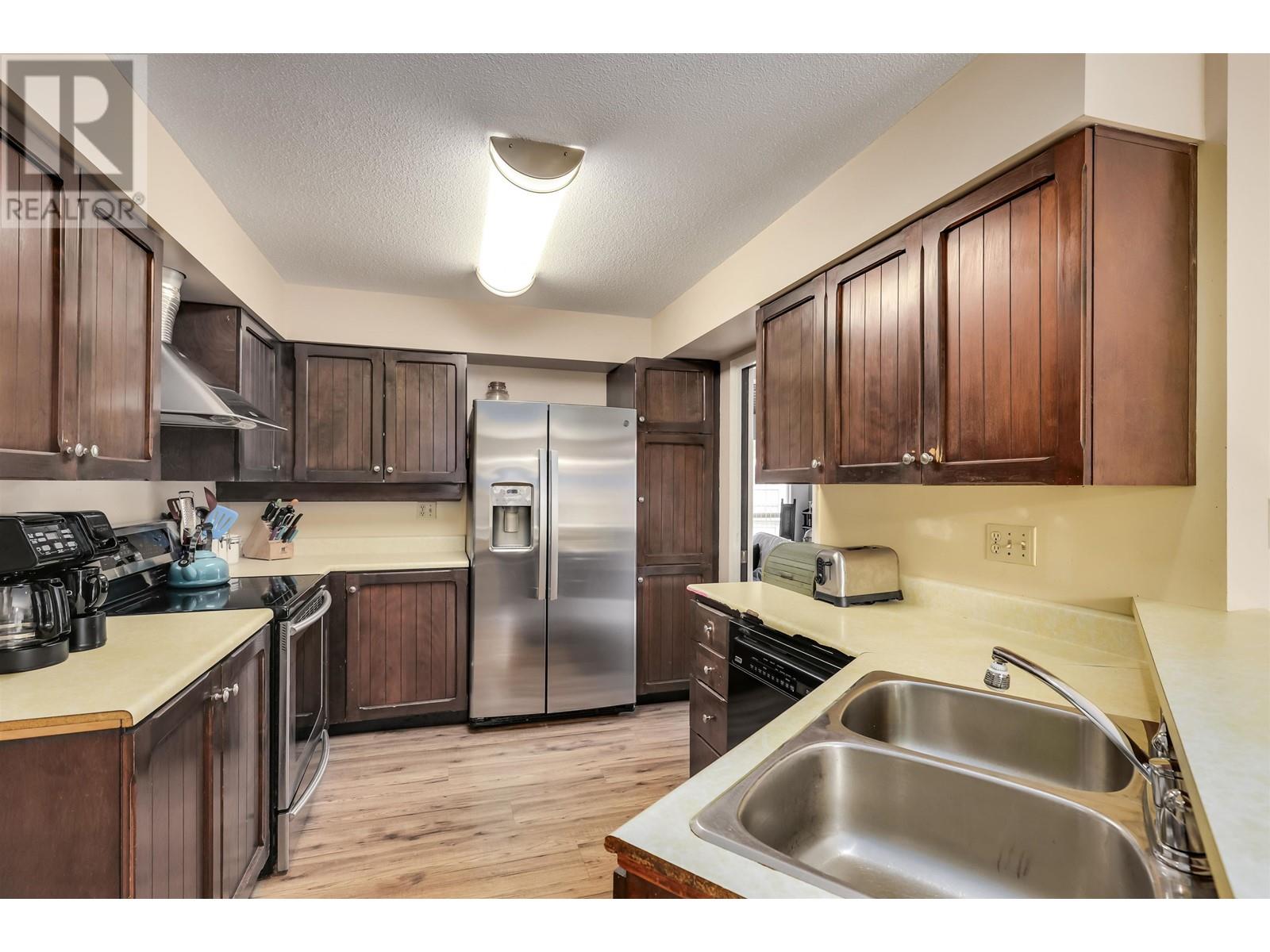 2419 Weymouth Place, North Vancouver, British Columbia  V7K 2Z3 - Photo 8 - R2988853