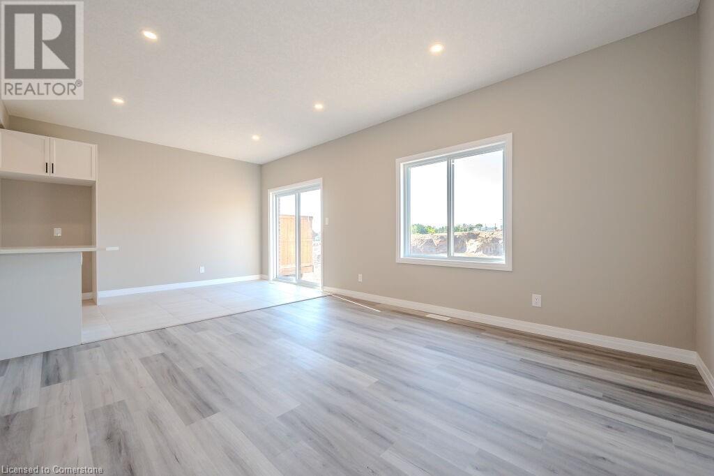 Property at 423 WOOLWICH Street image 4