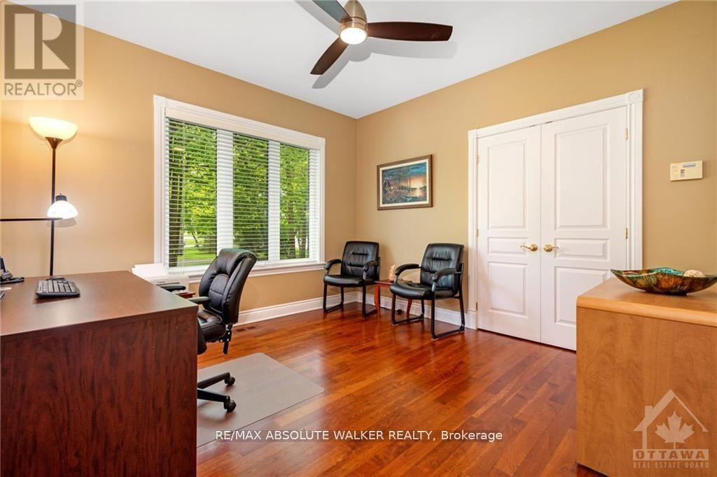 2501 Kearns Way, Ottawa, Ontario  K4P 1R9 - Photo 14 - X12074212
