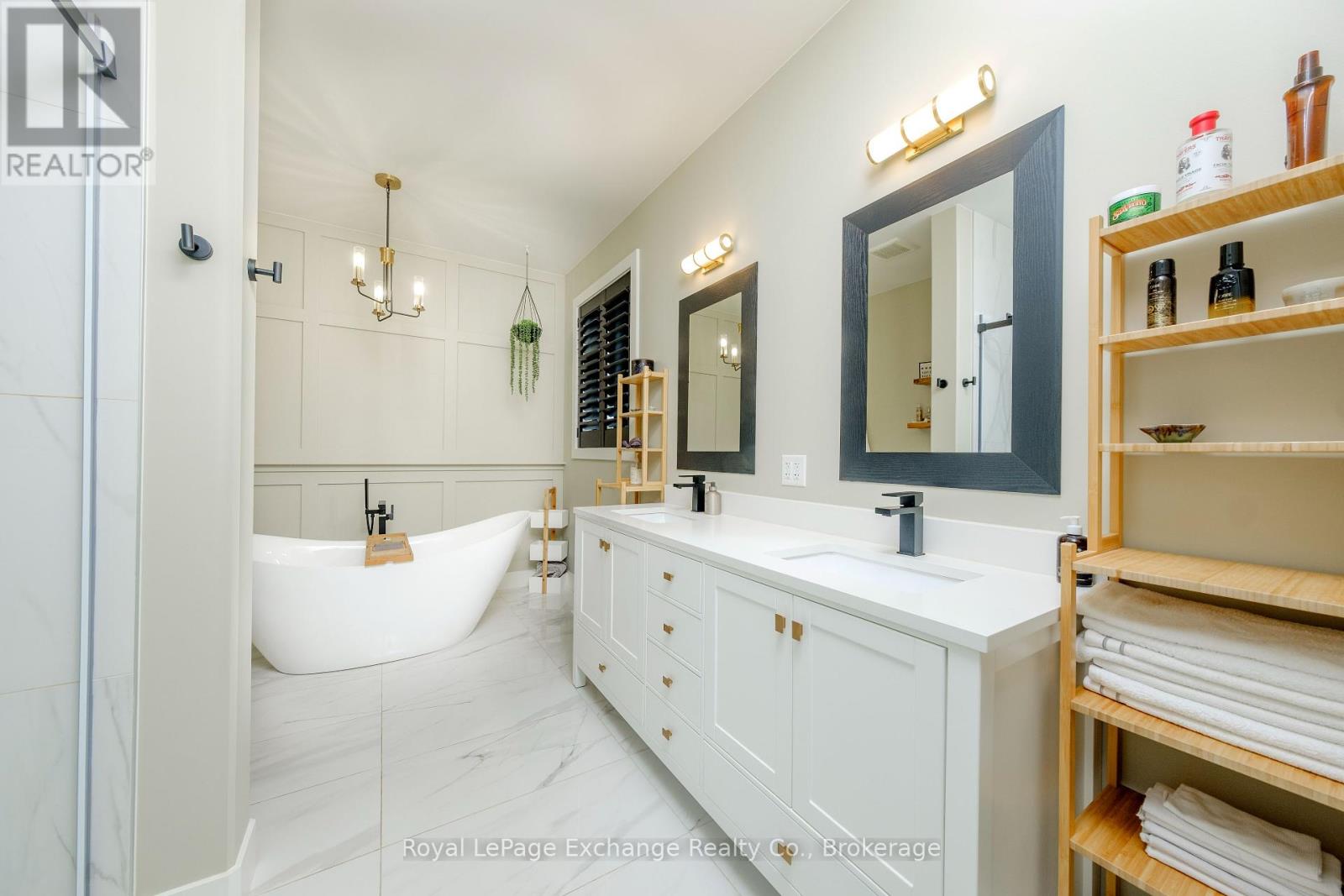 33 Madwayosh Street, Saugeen Shores, Ontario  N0H 2L0 - Photo 17 - X12073229