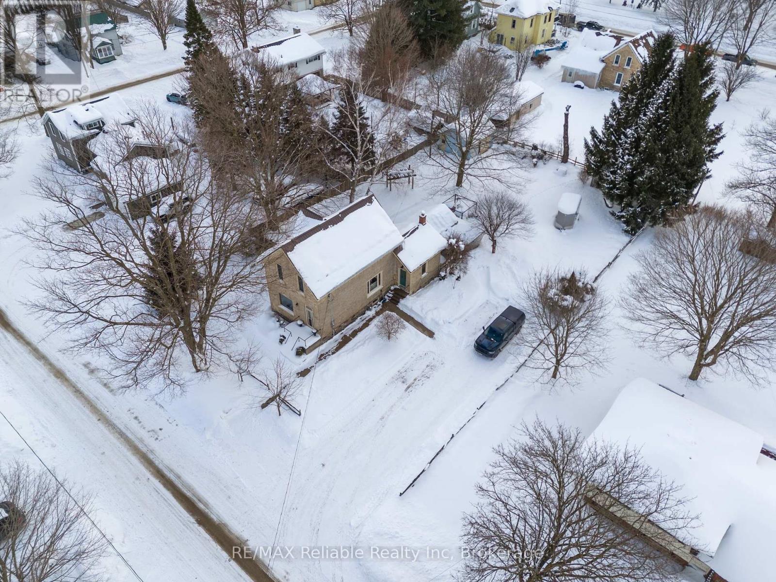 293 Drummond Street, North Huron, Ontario  N0M 1H0 - Photo 32 - X11970380