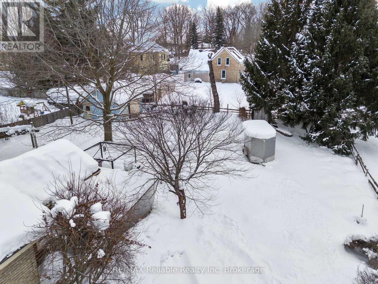 293 Drummond Street, North Huron, Ontario  N0M 1H0 - Photo 38 - X11970380