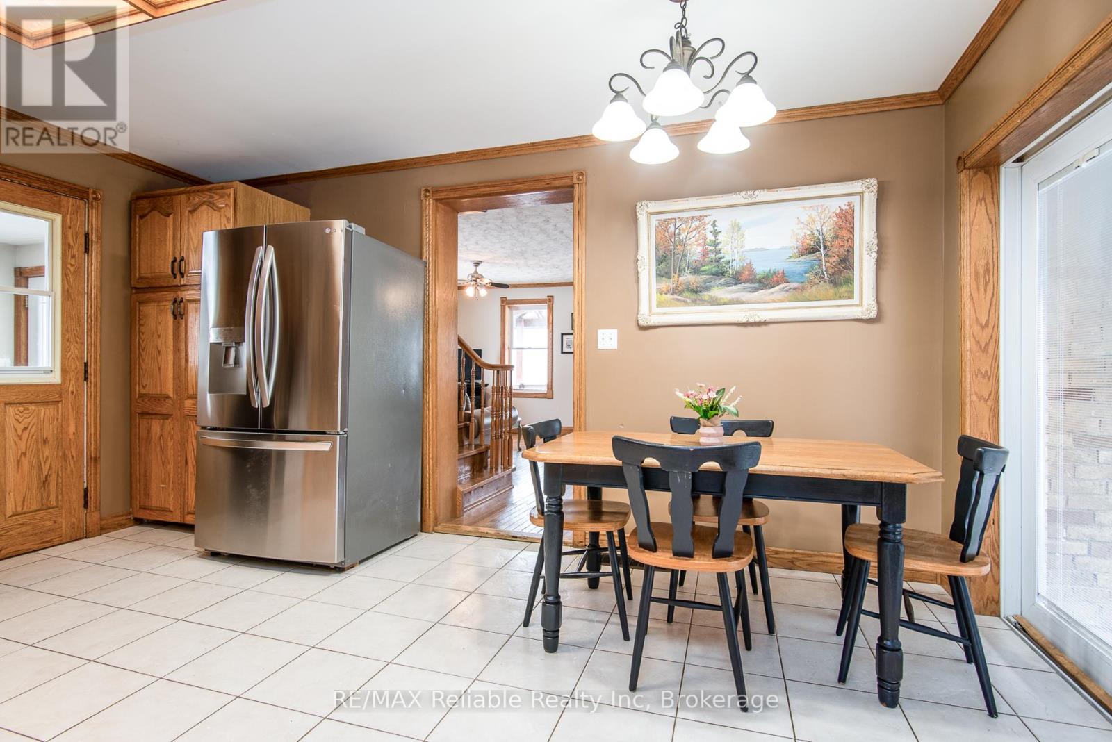 209 Hamilton Street W, North Huron, Ontario  N0M 1H0 - Photo 34 - X12042167