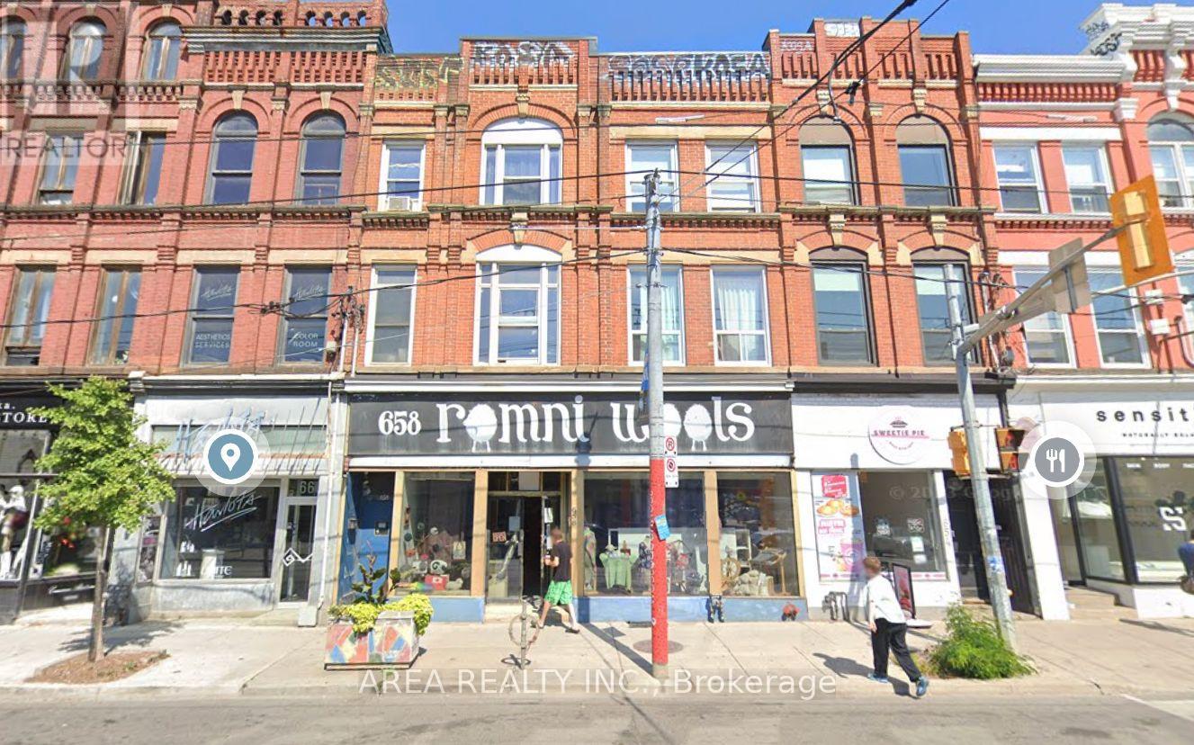 658 QUEEN STREET W, Toronto, Ontario