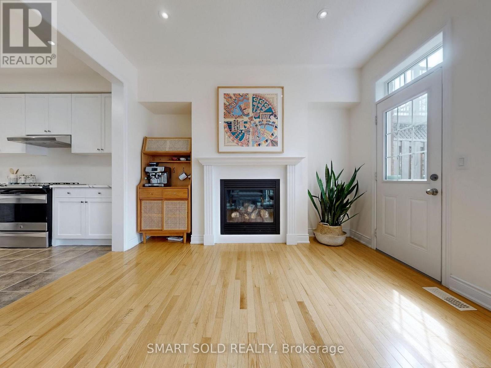 Property at 104 LACEWOOD DRIVE image 3