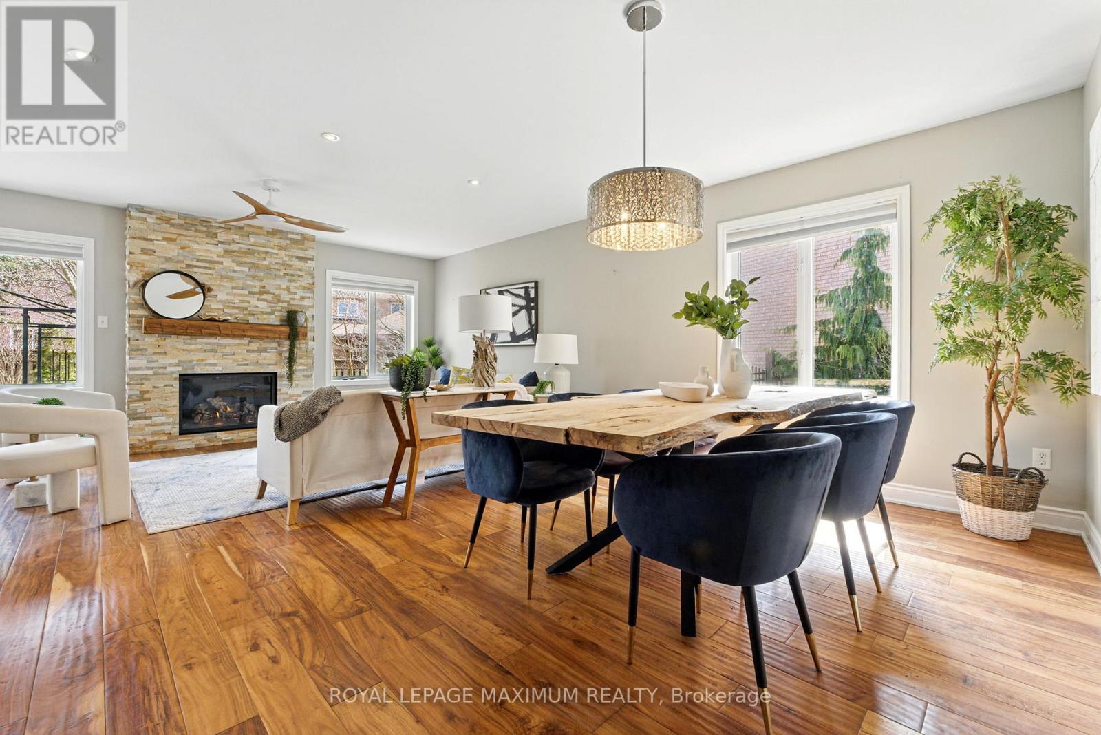 Property at 104 LOOKOUT POINT COURT image 4