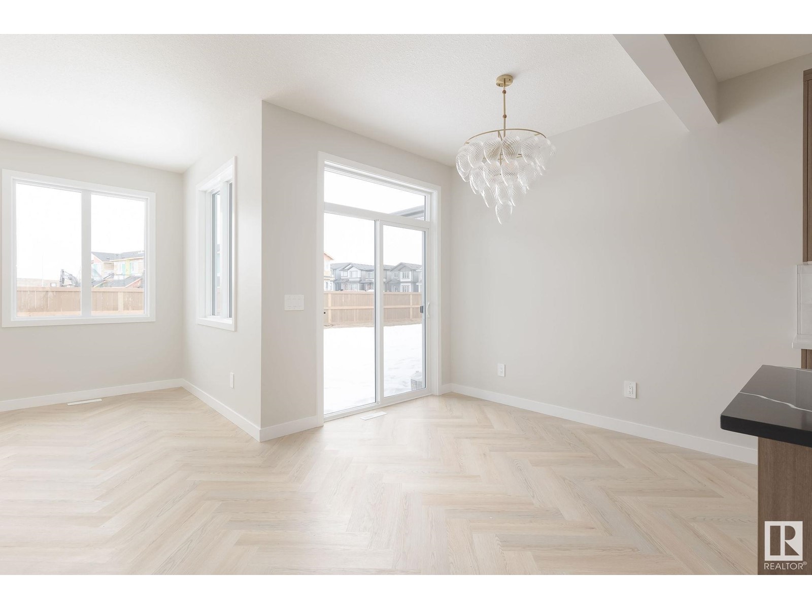 Property at 2913 65 ST SW image 5
