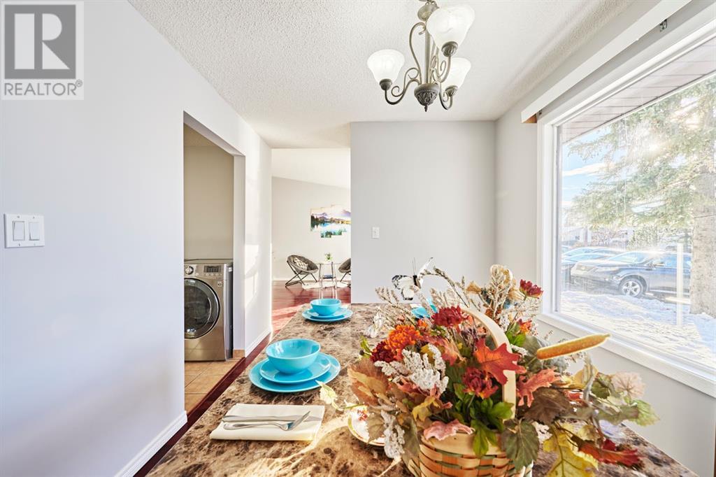 770 Ranchview Circle Nw, Calgary, Alberta  T3G 1B3 - Photo 7 - A2199070