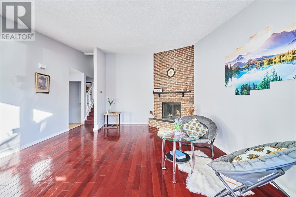 Property at 770 Ranchview Circle NW image 5