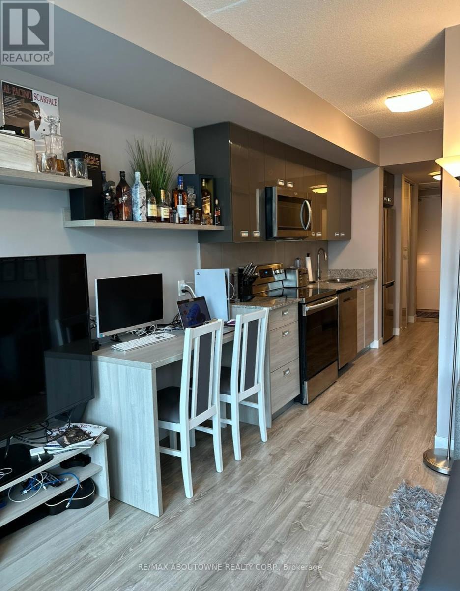 204 - 250 Albert Street, Waterloo, Ontario  N2L 3W5 - Photo 11 - X12074172