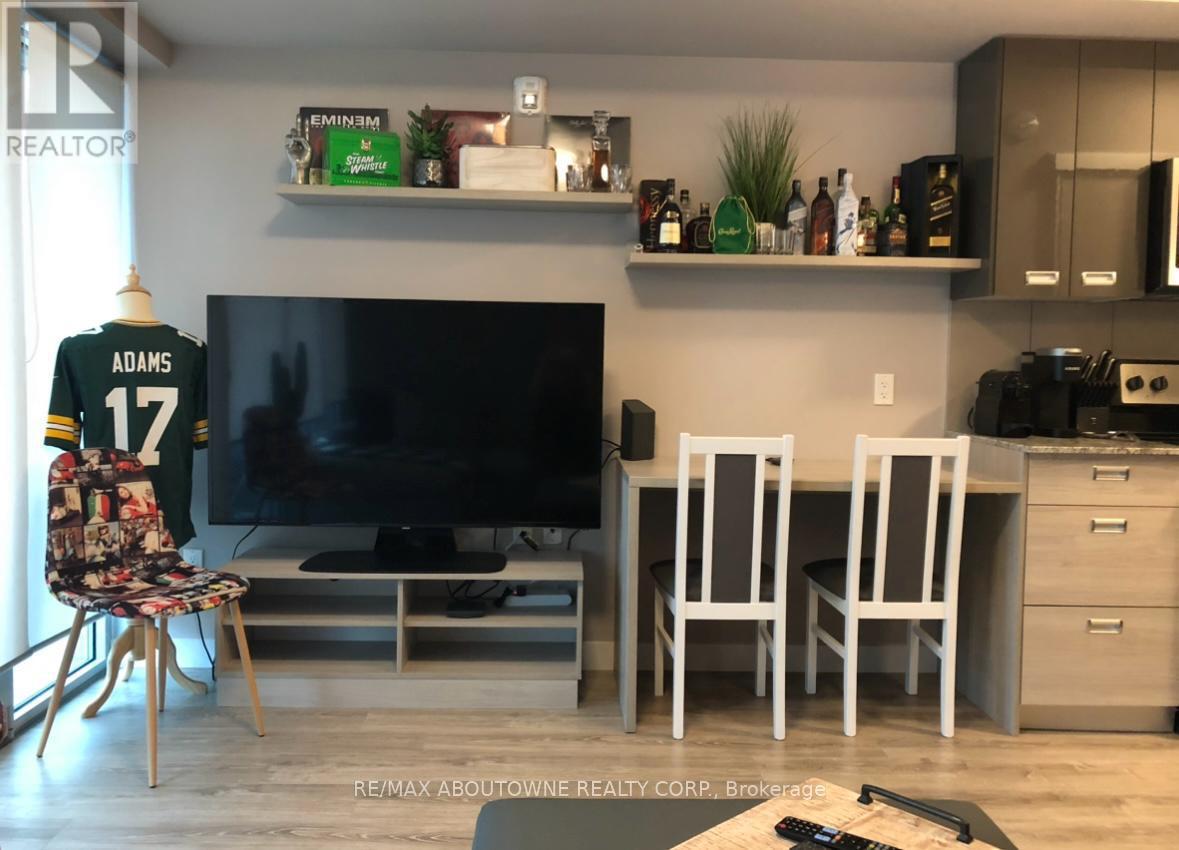 204 - 250 Albert Street, Waterloo, Ontario  N2L 3W5 - Photo 3 - X12074172