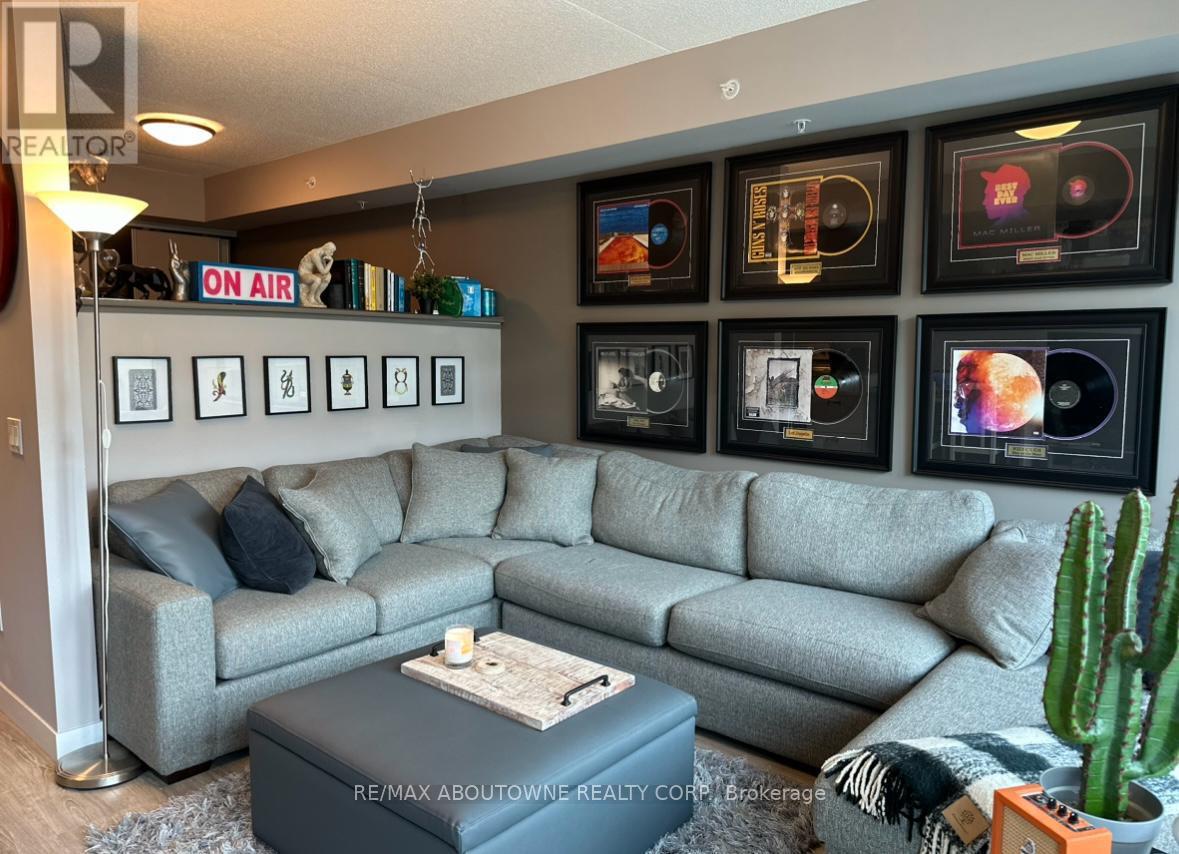 204 - 250 Albert Street, Waterloo, Ontario  N2L 3W5 - Photo 8 - X12074172