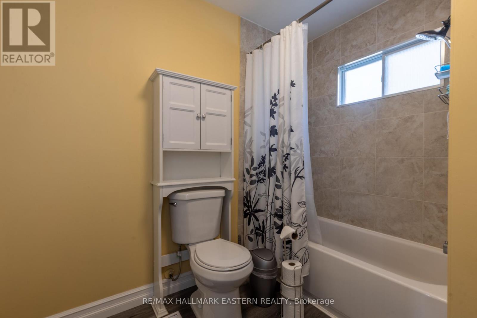 4 Hollyville Boulevard, Kawartha Lakes, Ontario  K0M 1L0 - Photo 14 - X12074292