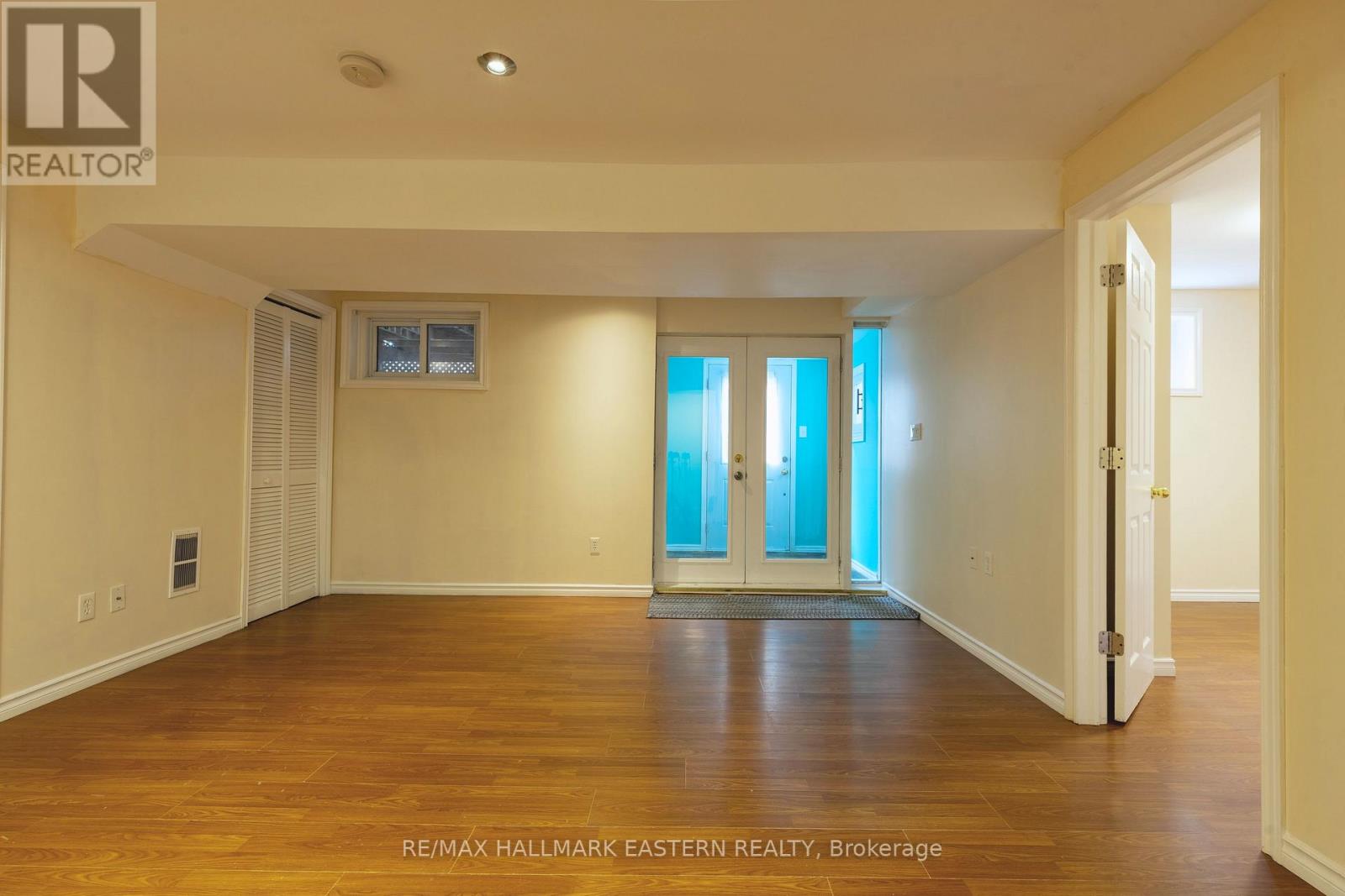 Property at 4 HOLLYVILLE BOULEVARD image 2