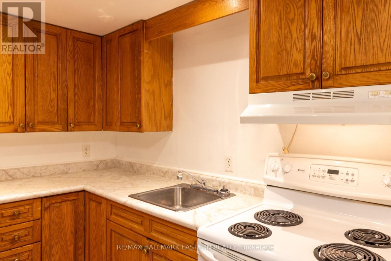4 Hollyville Boulevard, Kawartha Lakes, Ontario  K0M 1L0 - Photo 22 - X12074292