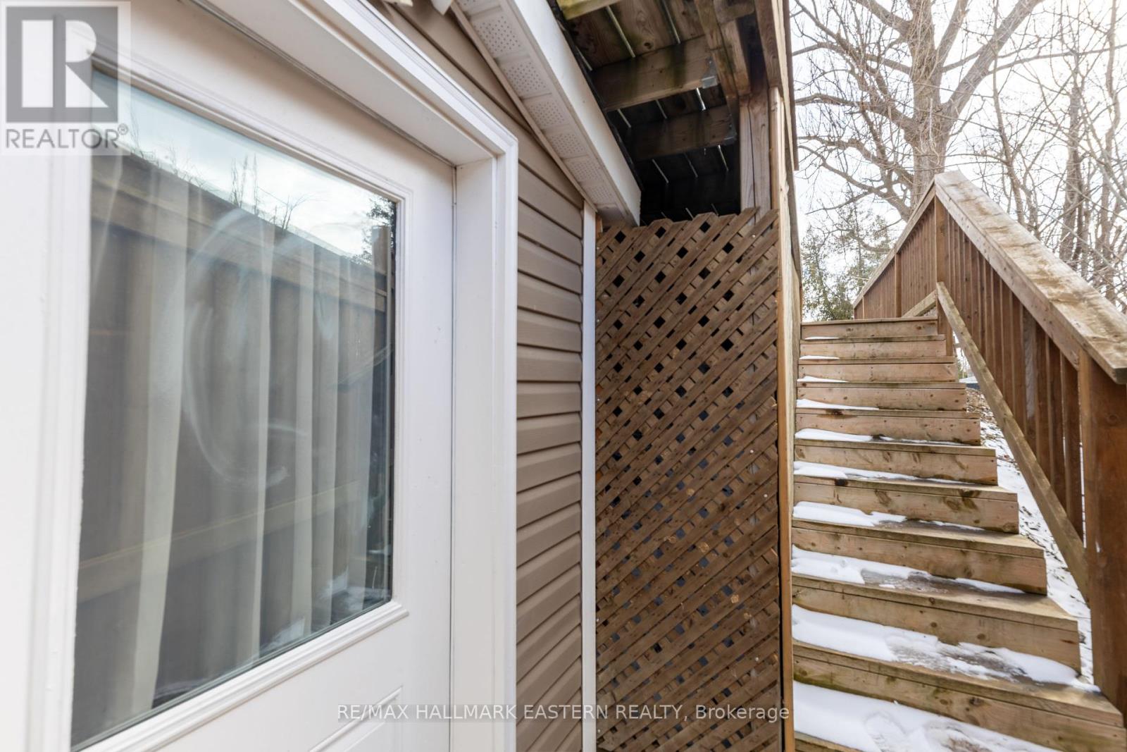 4 Hollyville Boulevard, Kawartha Lakes, Ontario  K0M 1L0 - Photo 36 - X12074292
