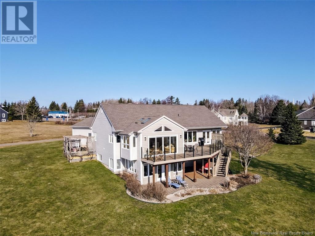 Property at 6 Baie Vista Court image 1