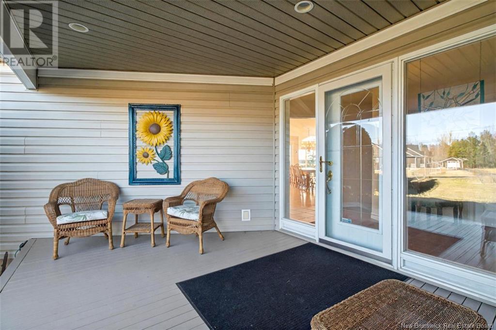 Property at 6 Baie Vista Court image 4