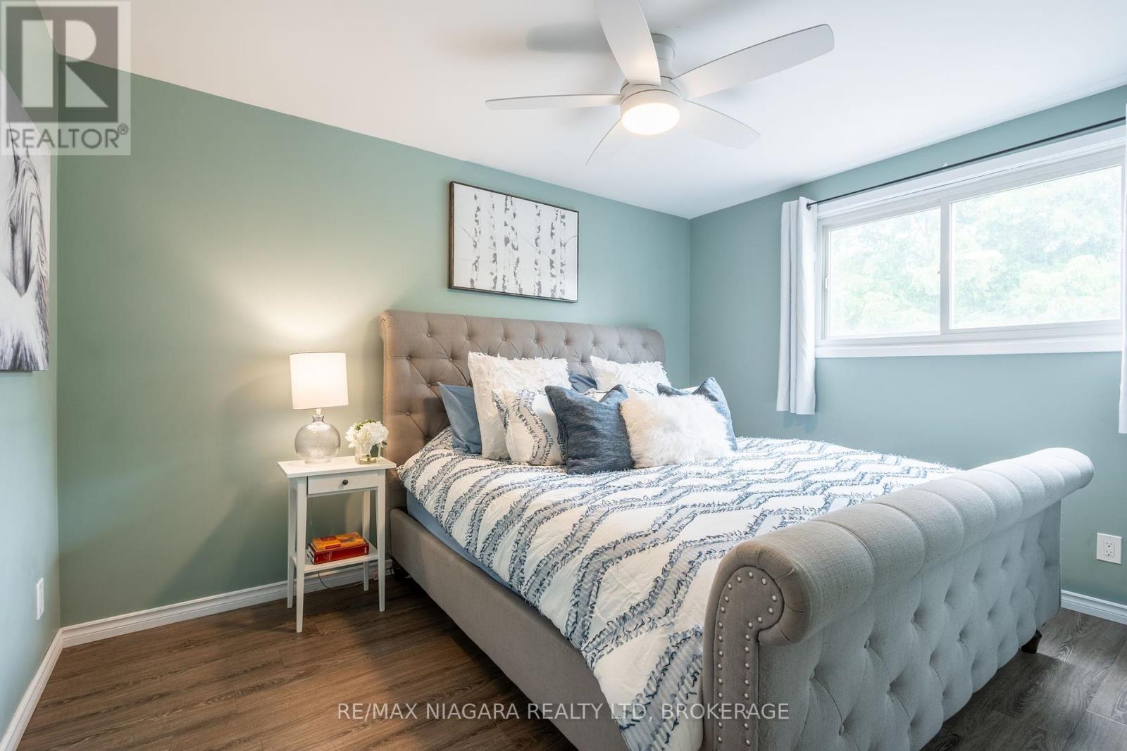 7 Royal Oak Drive, St. Catharines (439 - Martindale Pond), Ontario  L2N 4B7 - Photo 20 - X12074407