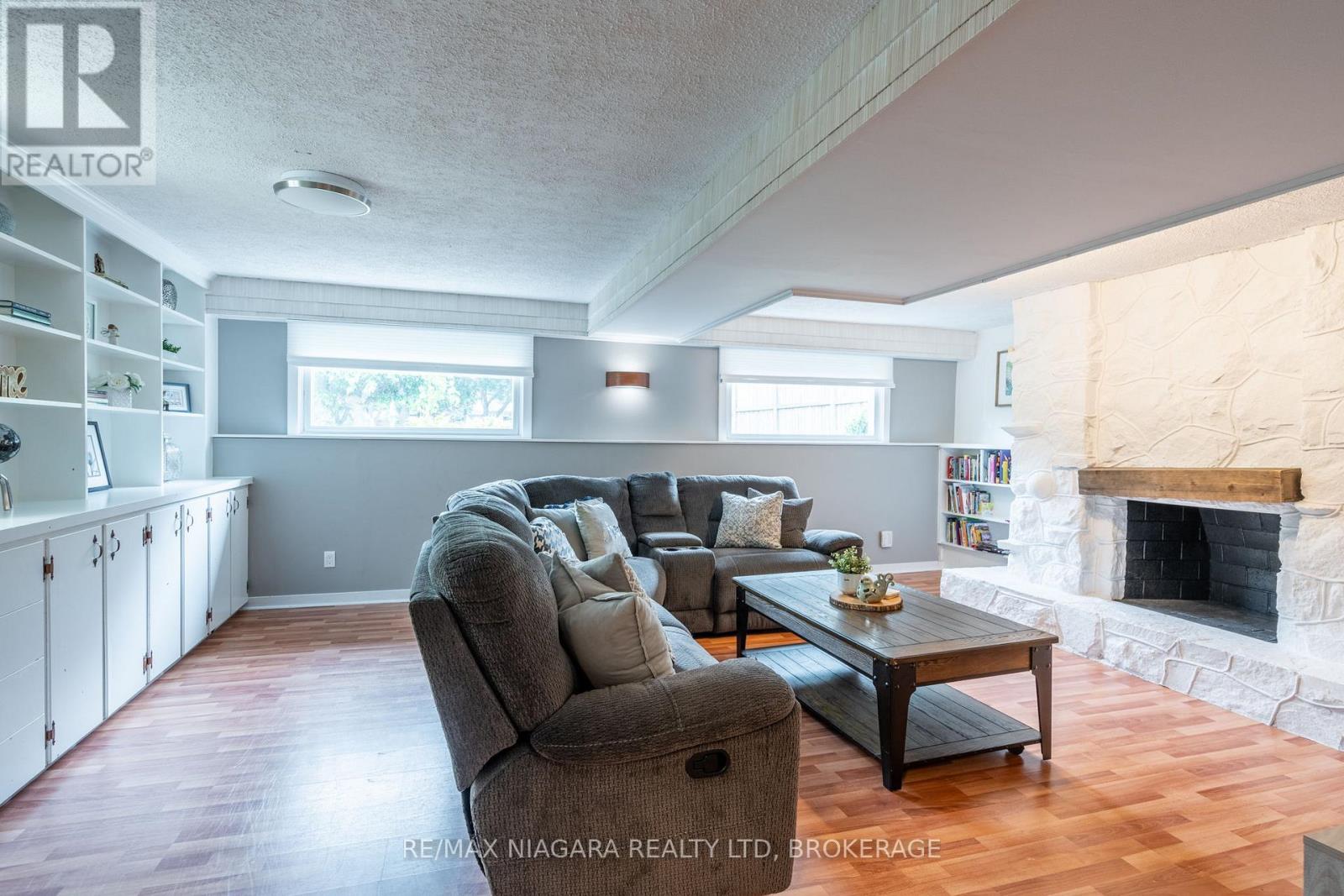 7 Royal Oak Drive, St. Catharines (439 - Martindale Pond), Ontario  L2N 4B7 - Photo 23 - X12074407